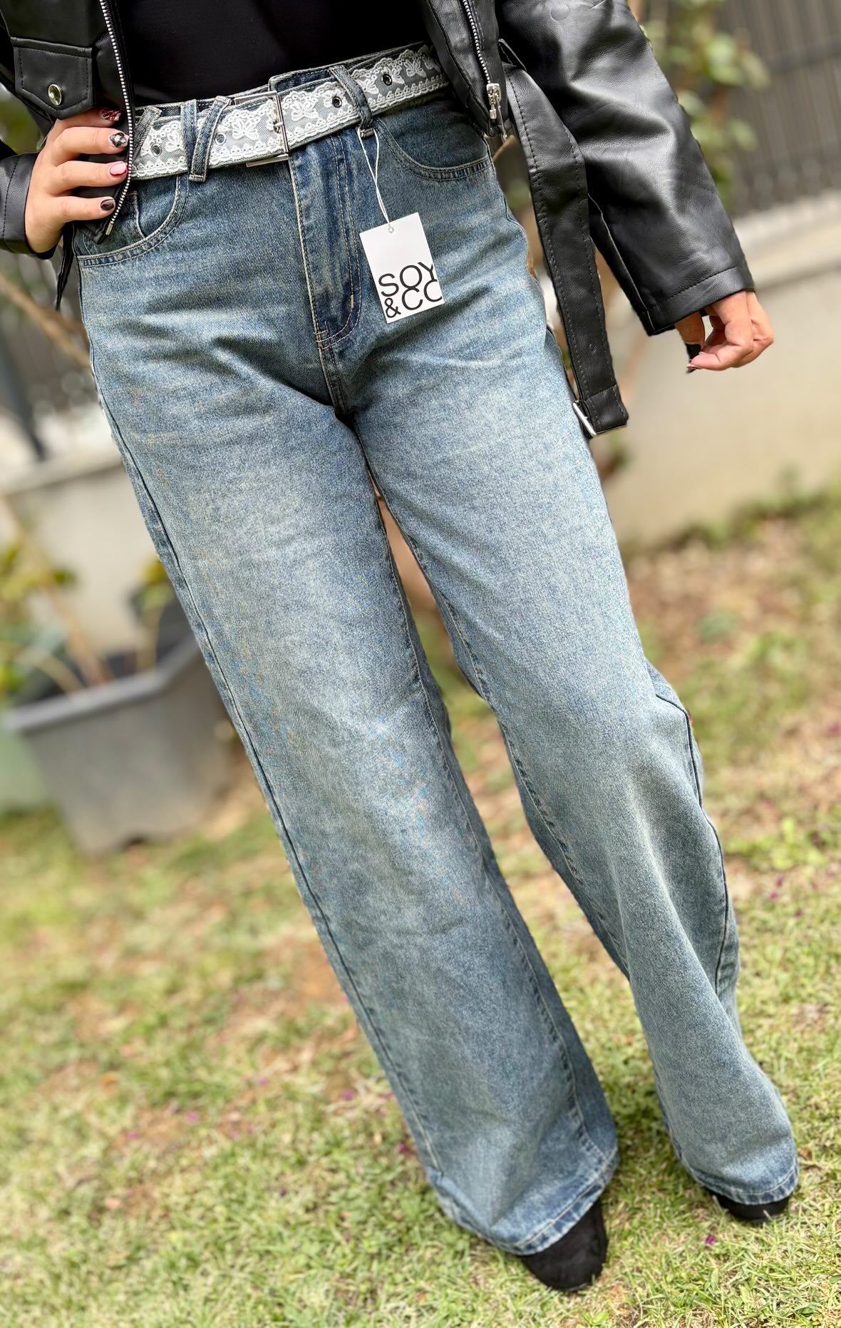 Jeans avec ceinture à dentelle