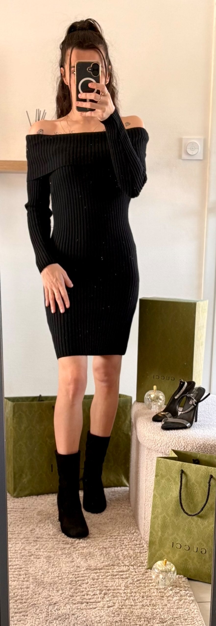 Robe pull épaules dénudées